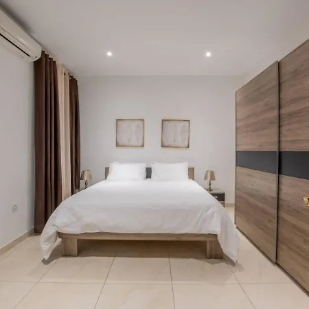 Apartment Luxurious