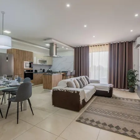 Luxurious Apartment Zejtun